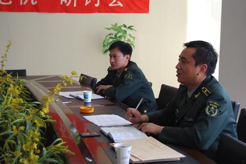 市鎮(zhèn)兵辦各領(lǐng)導(dǎo)來我廠進行兵役執(zhí)法檢查