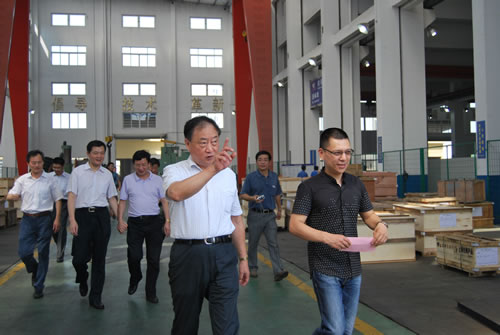 �ζ��^ί����ӛ��һ���ڜ��������L������ͬ��ҕ������S��