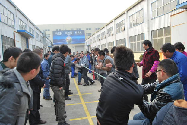 男子拔河比賽(圖13)